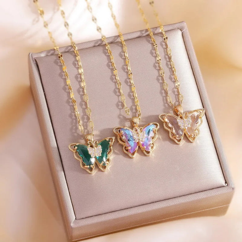 "GlideAura Butterfly Necklace – Sparkling Zircon Pendant on Luxe Clavicle Chain"