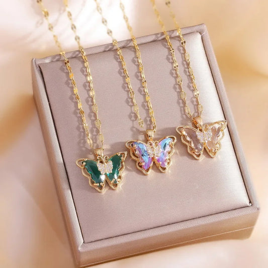"GlideAura Butterfly Necklace – Sparkling Zircon Pendant on Luxe Clavicle Chain"